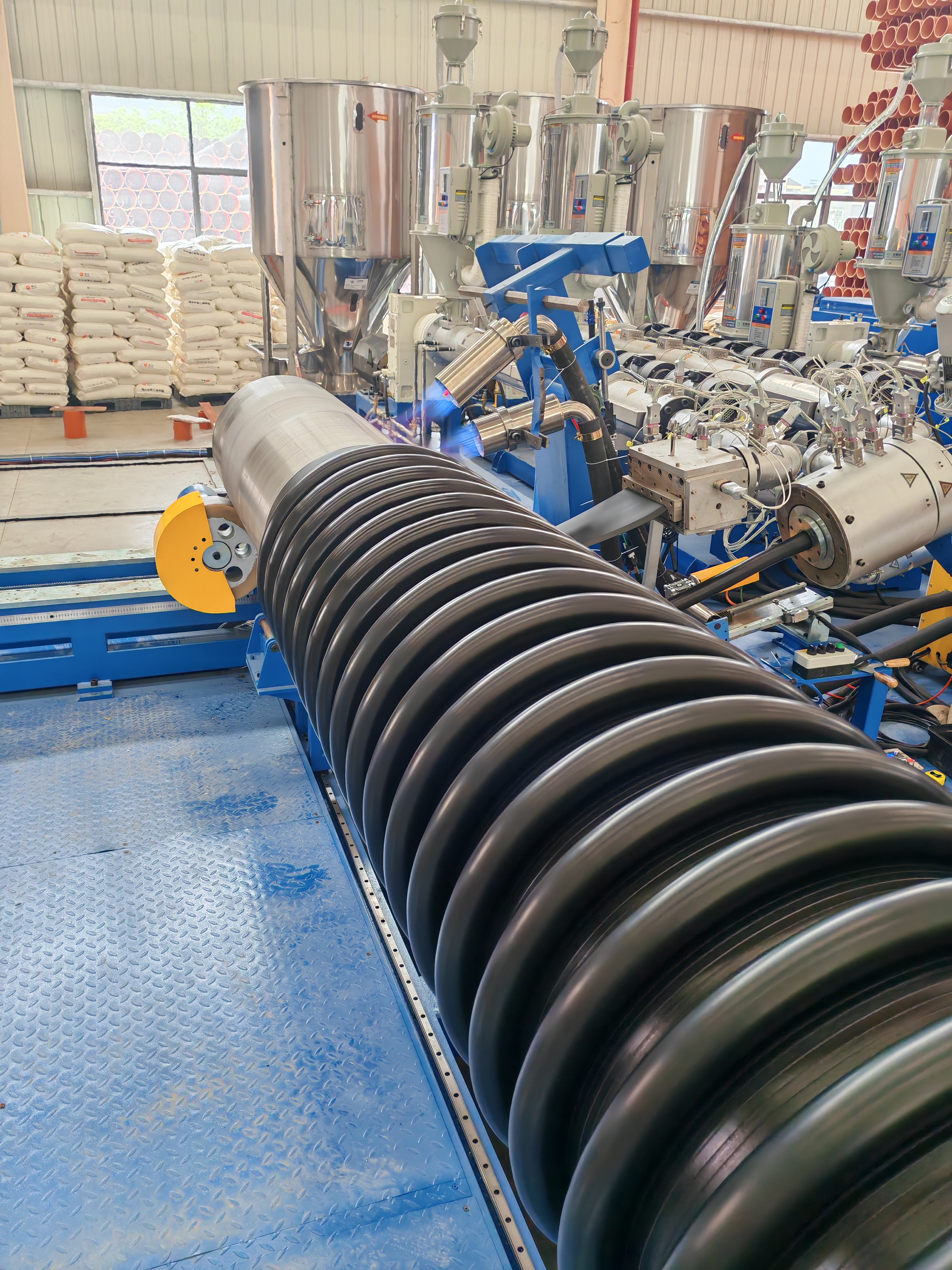 高密度聚乙烯（HDPE）热态缠绕结构壁管