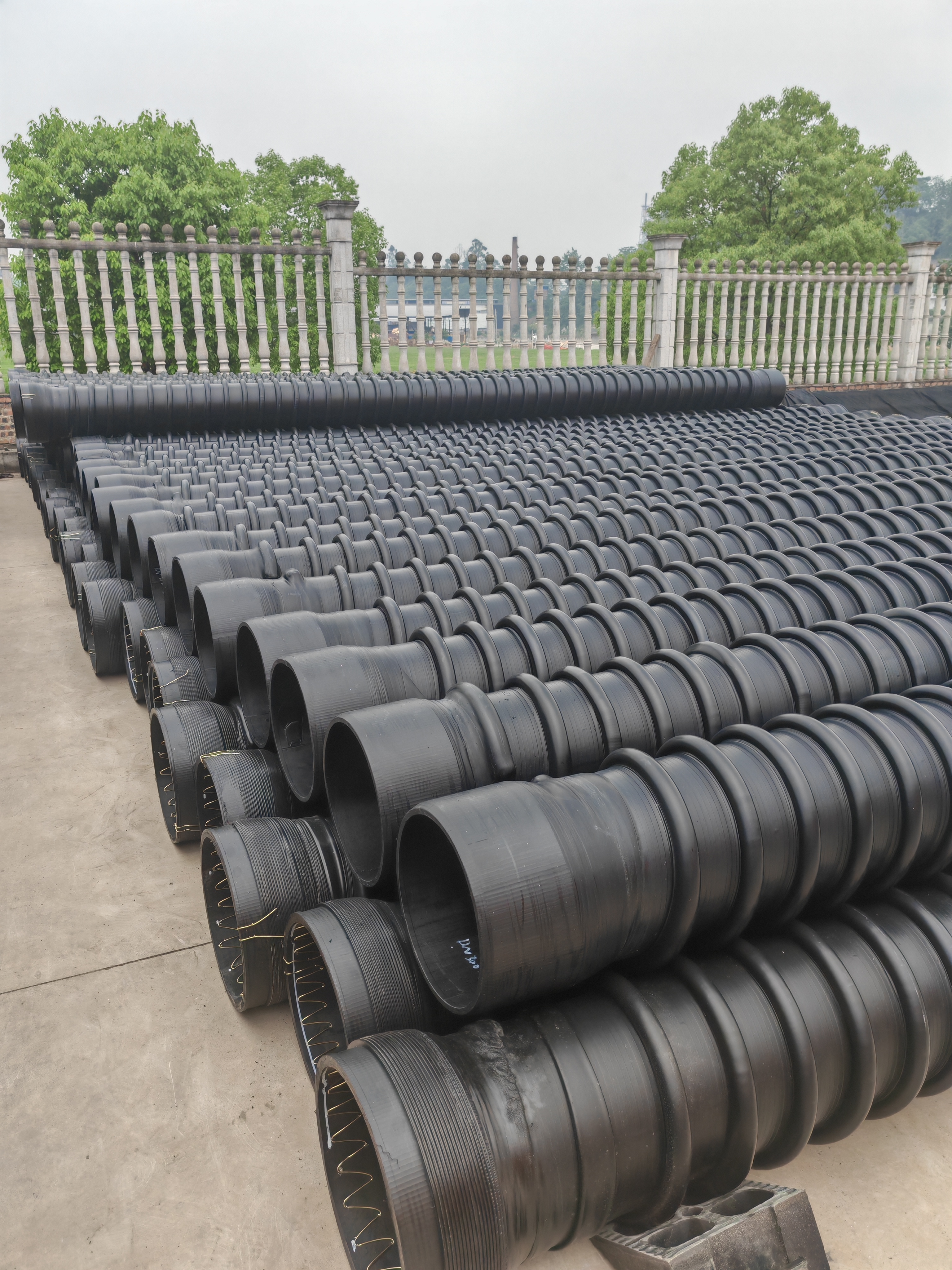 高密度聚乙烯（HDPE）热态缠绕结构壁管