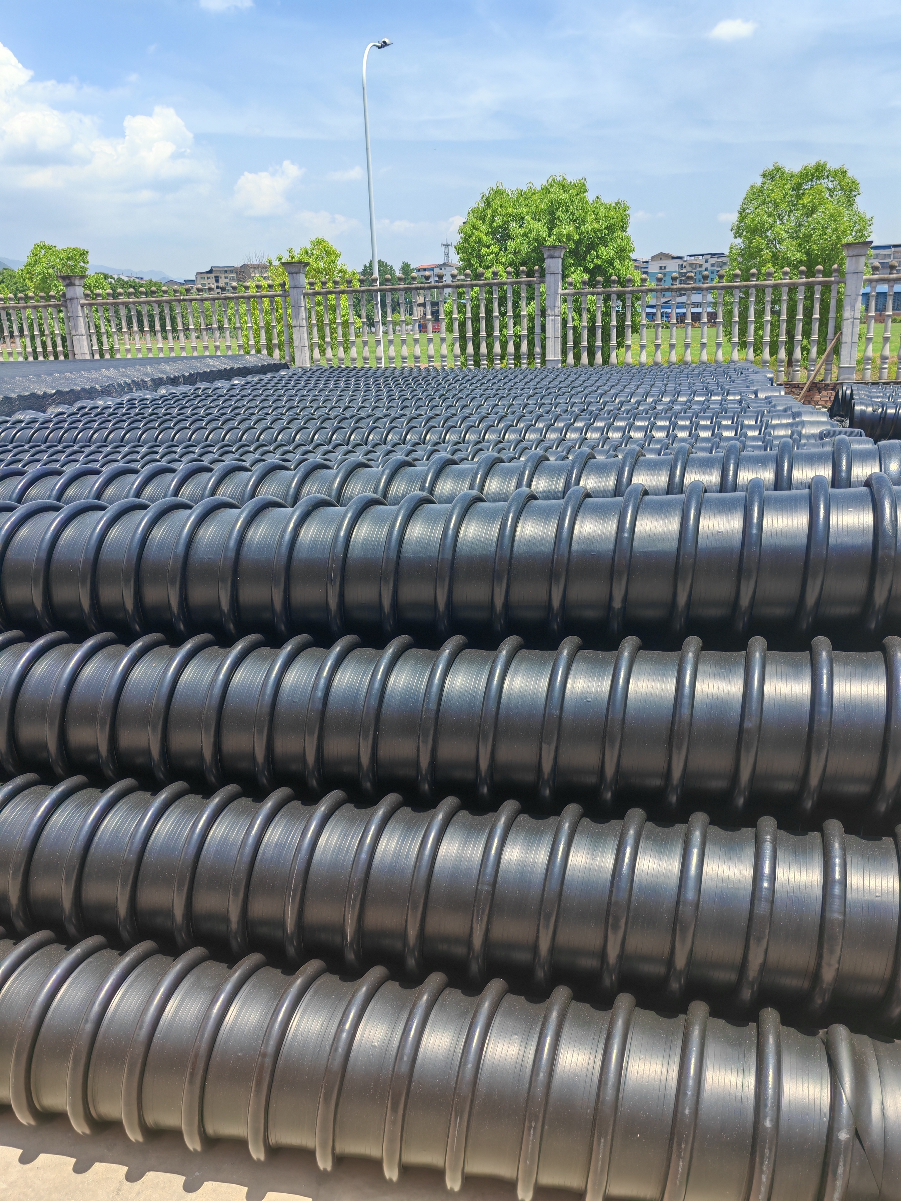 高密度聚乙烯（HDPE）热态缠绕结构壁管