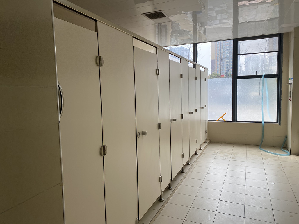 么么集选——超市公共厕所隔断