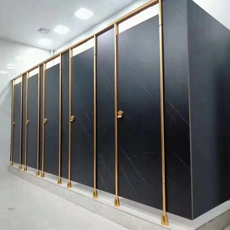 暗黑系公共厕所隔断