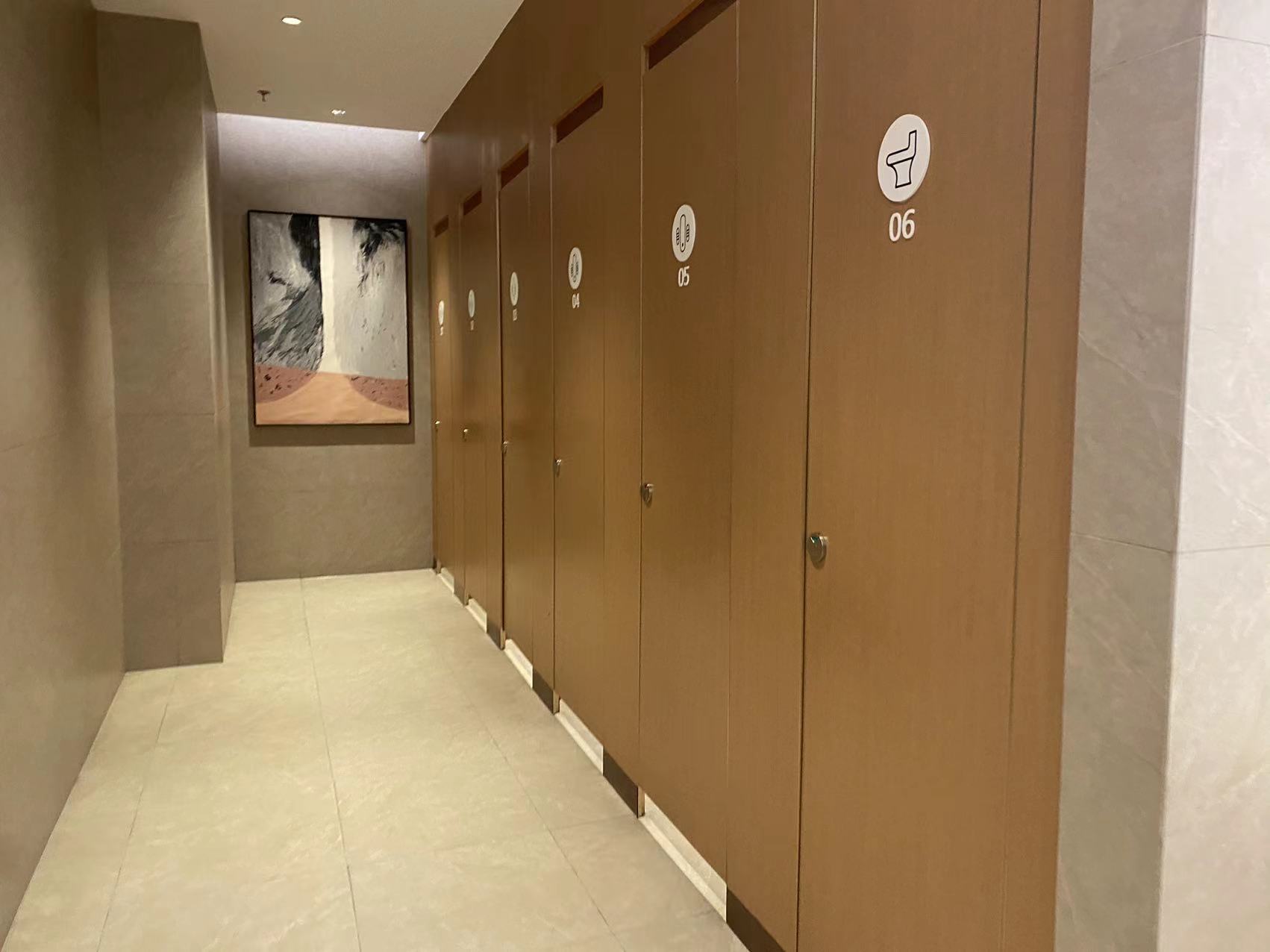 新城市广场——商场公共厕所隔断