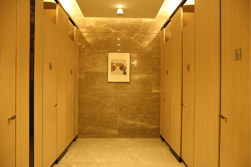 高新区仁和新城卫生间隔断