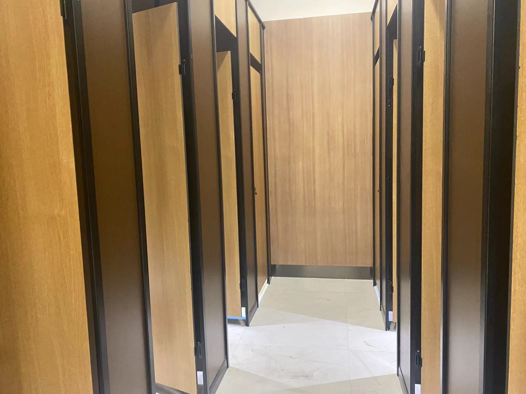 森林公园公共厕所隔断