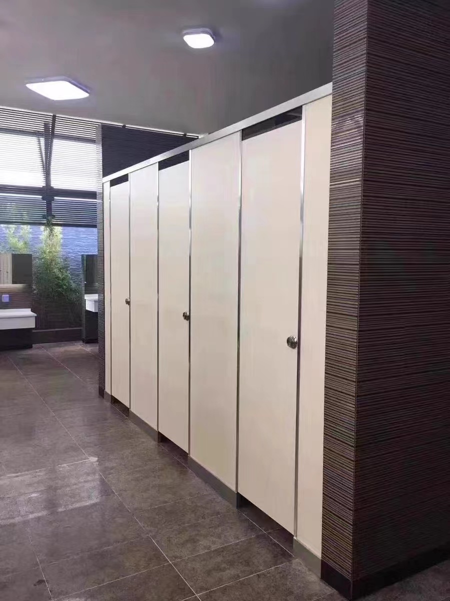 金牛区写字楼厕所隔断