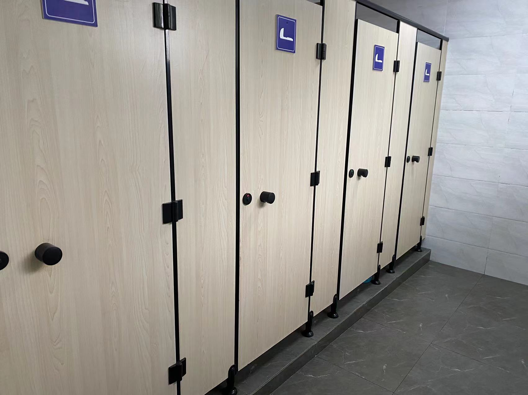 市政府公共厕所隔断