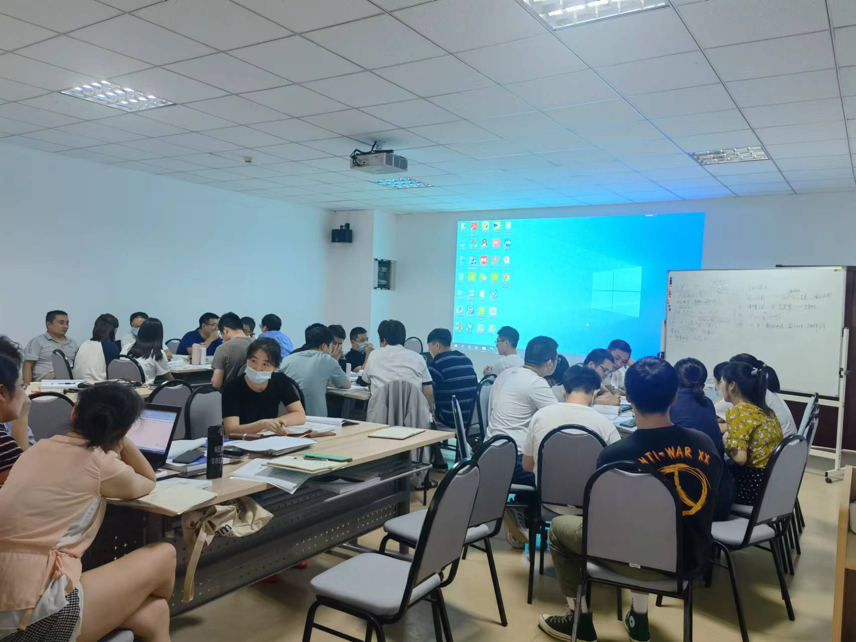 国内领先光学镜片公司—导入六西格玛绿带