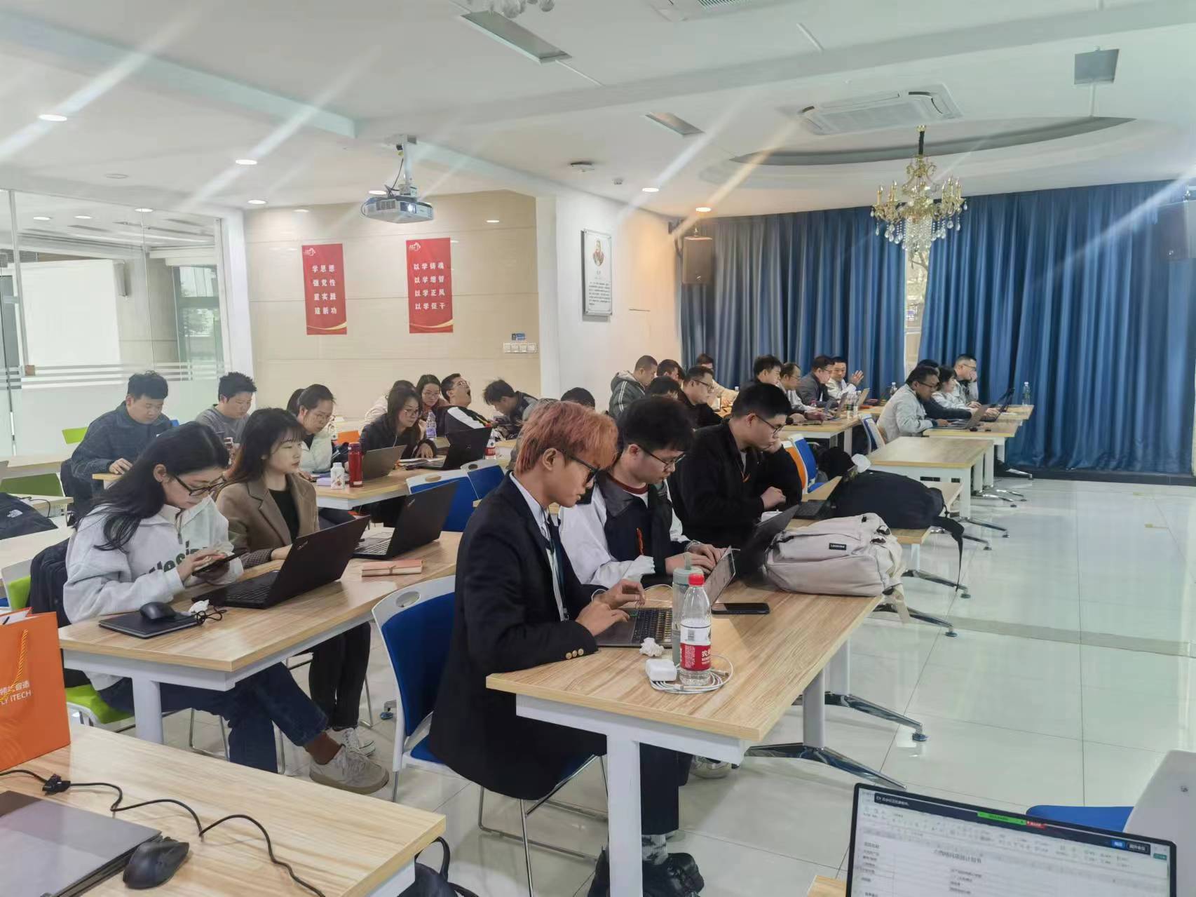 东莞某上市企业六西格玛黑带项目启动