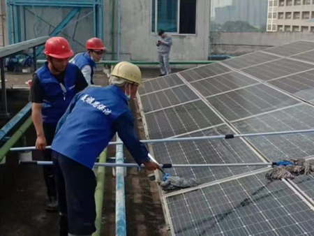 太阳能板清洗公司-广西太阳能面板清洗公司