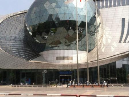南宁外墙清洗丨高空外墙清洗找南宁美雅思保洁服务公司
