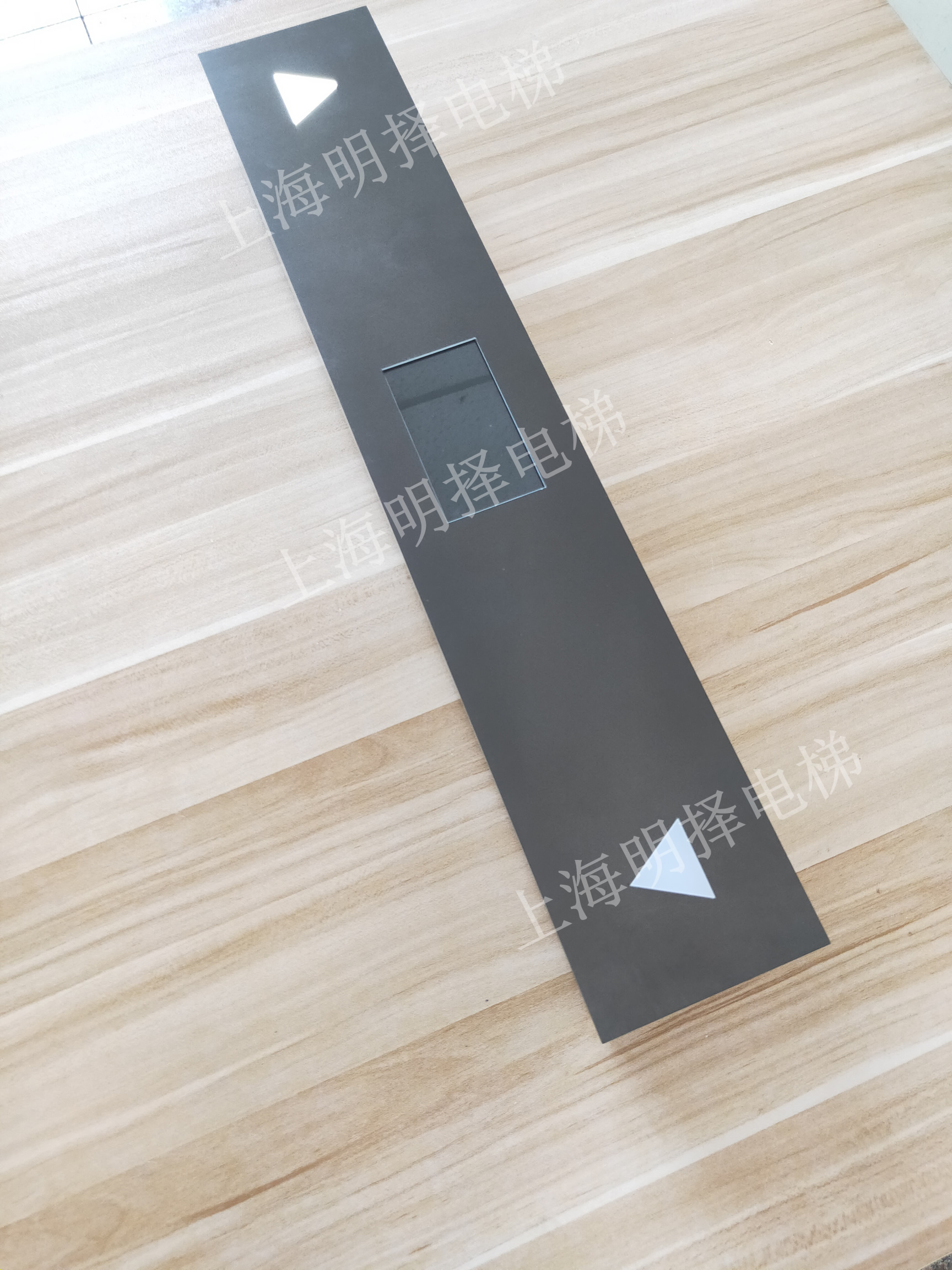 电梯定制横向外呼|液晶显示屏|MZH-272
