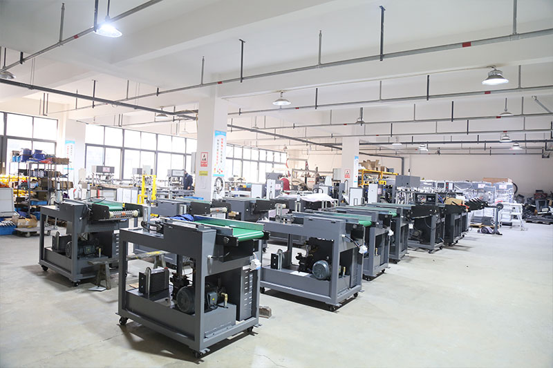 喜创鞋机生产车间