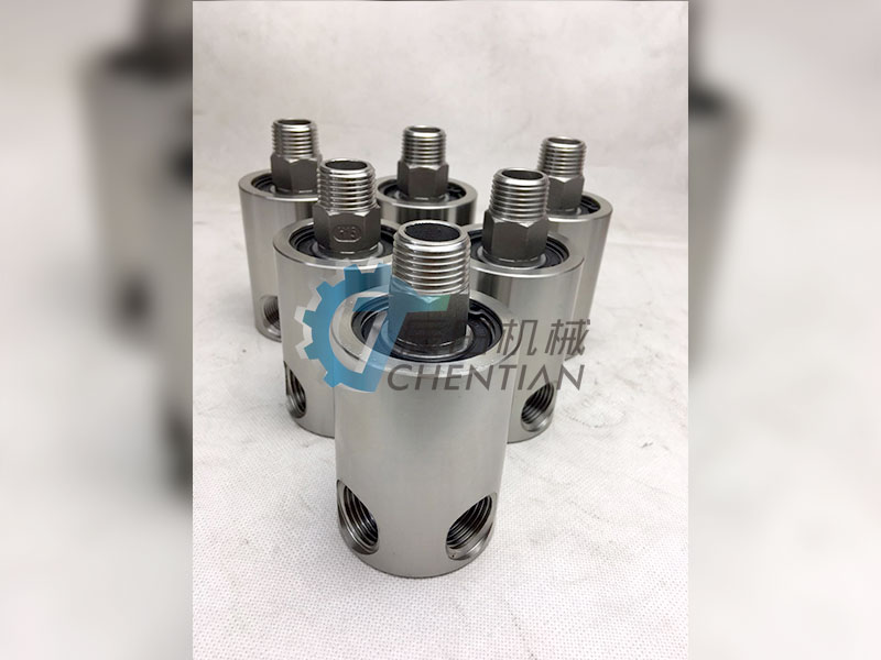 一进四出旋转接头