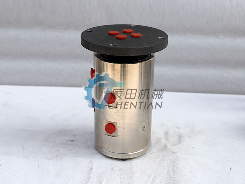 四通路旋转接头