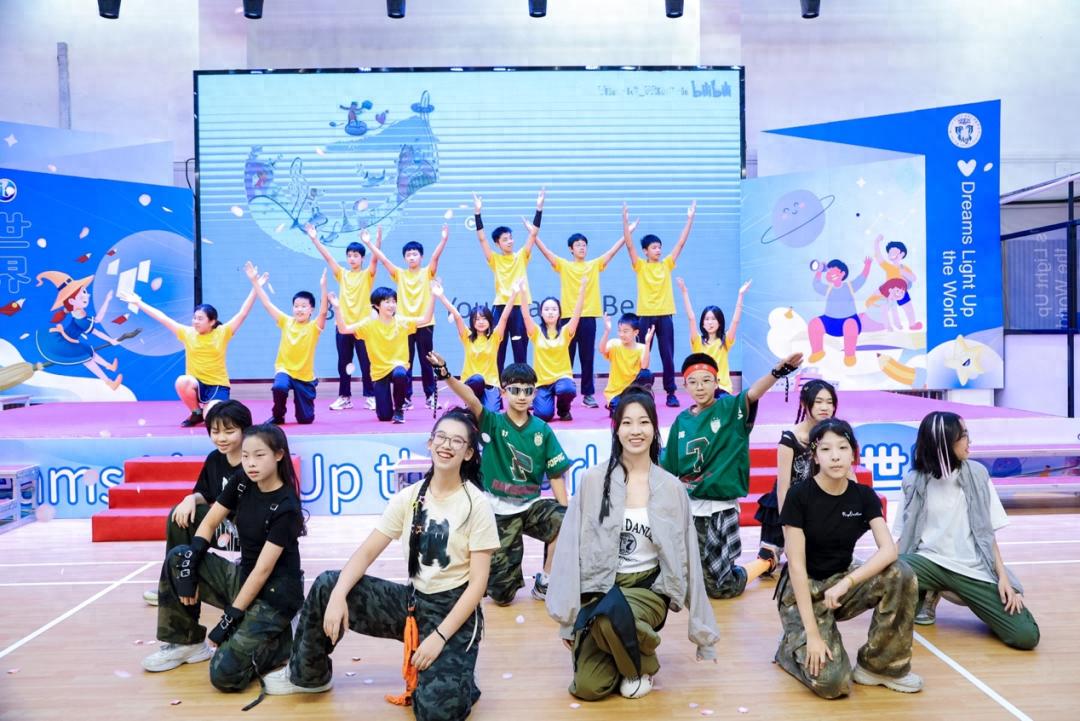港澳子弟校遍地的大湾区，这所顶流名校凭什么成为“教科书级”样本？
