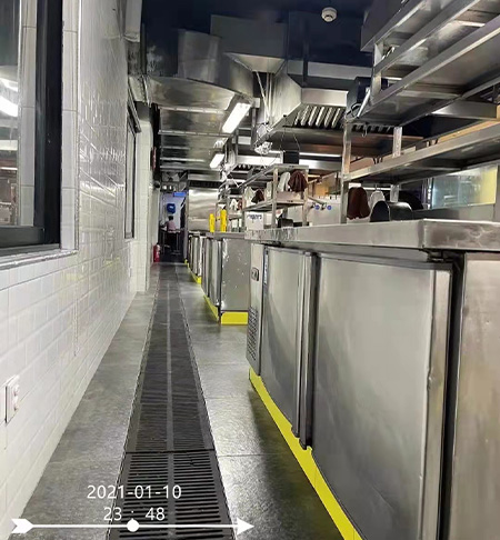 例行檢查：地漏無異物