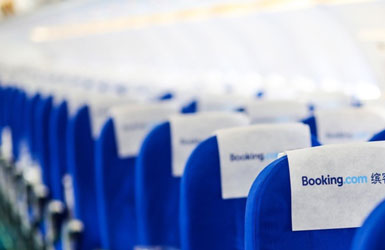 飞机客舱内座椅头巾广告