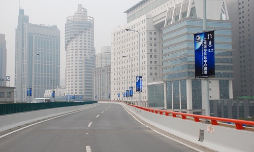 上海市延安高架户外广告,高架道旗广告投放