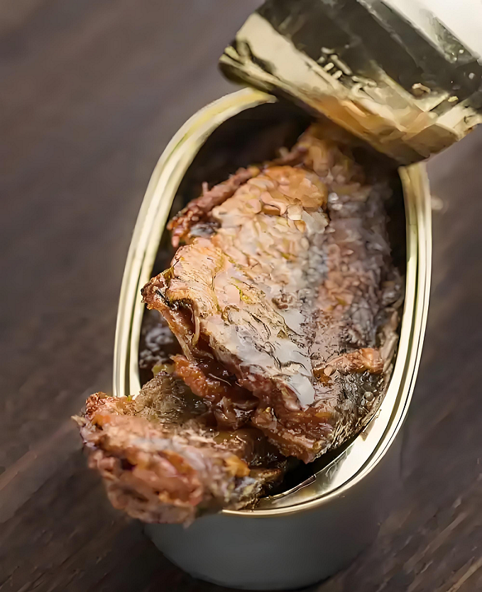 Canned Fried Dace with Salted Black Beans 184g for Sale