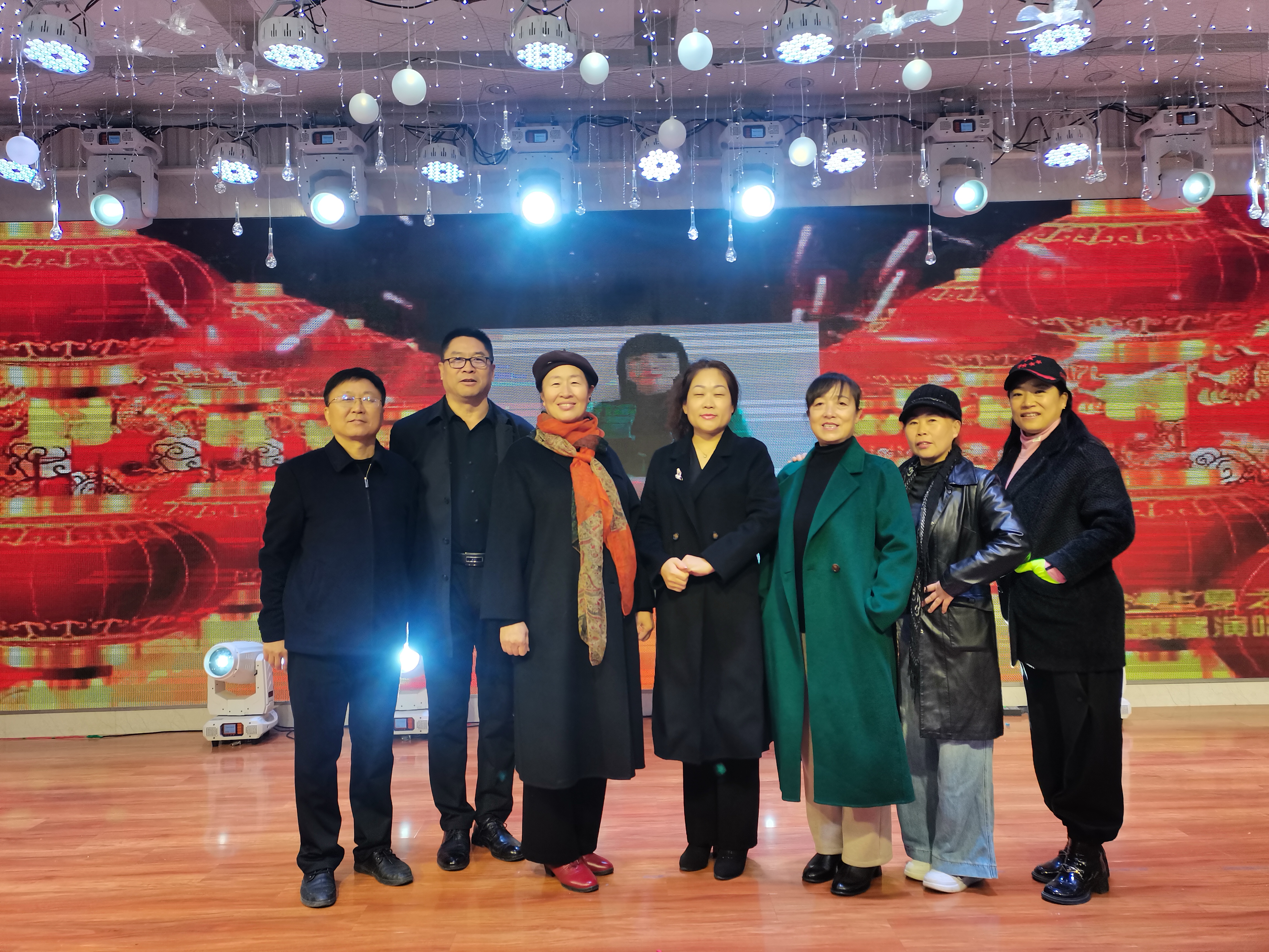 迎新年晚会活动圆满成功--祝愿方队艺术团健康快乐