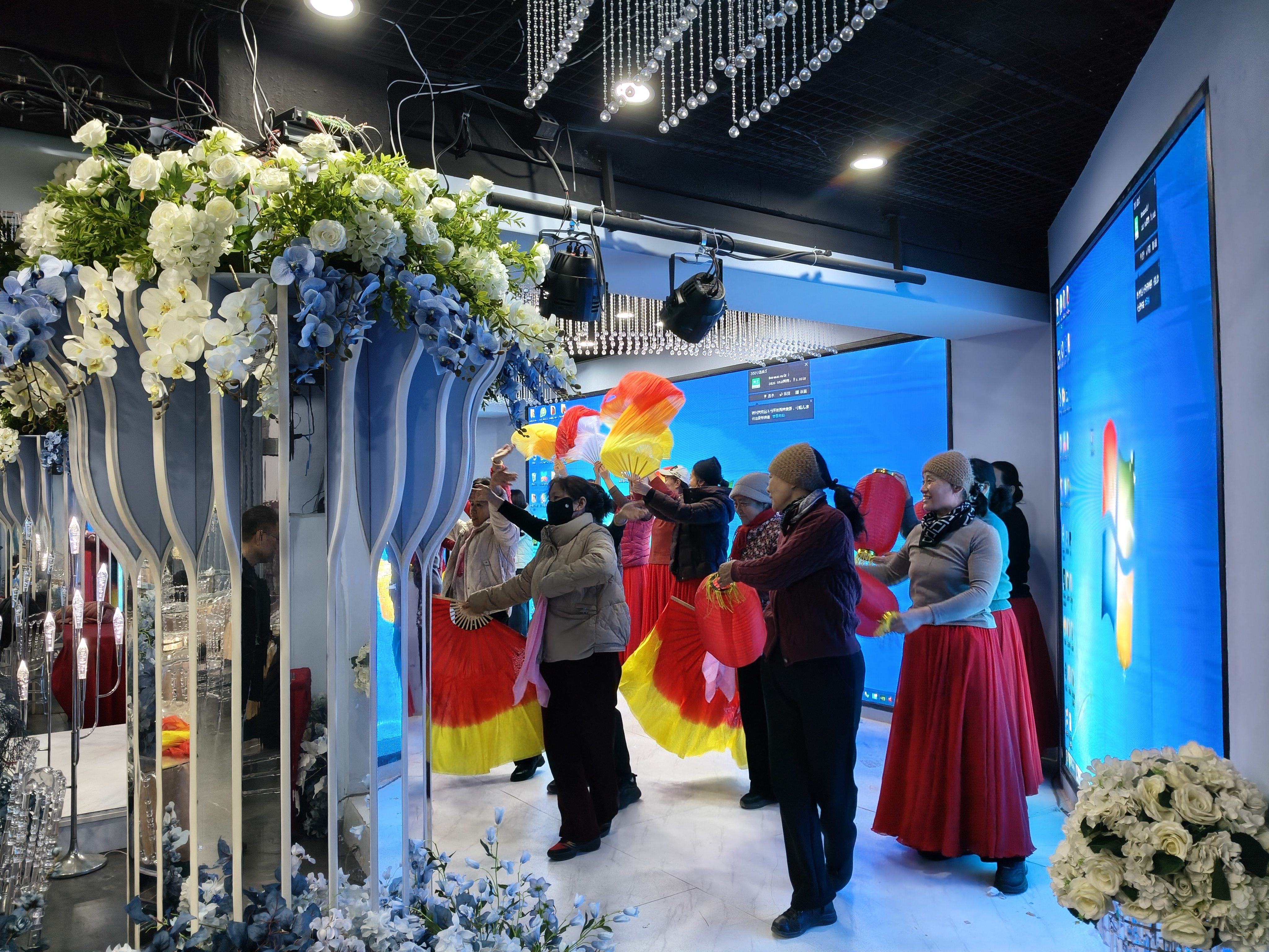 方队艺术团庆元旦联欢晚会排练中