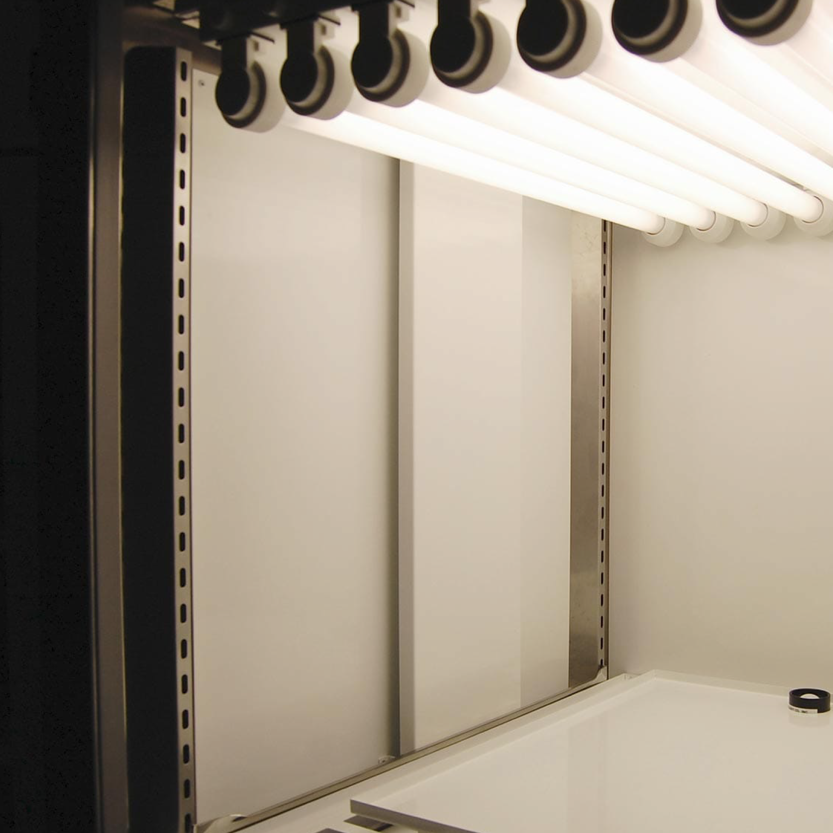 Aralab 光照培养箱 - FitoClima 600 PLH / 600 PLH-R