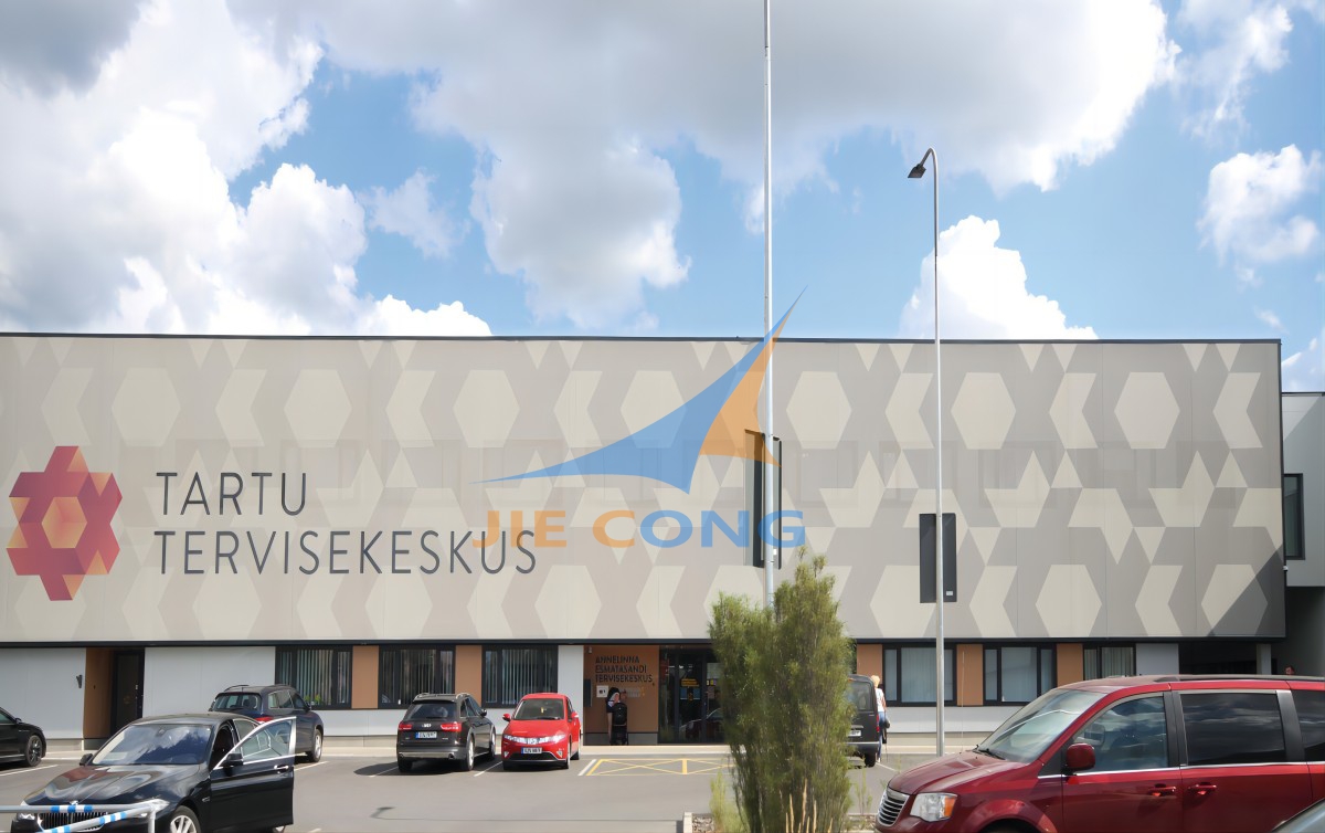 塔尔图健康中心外立面织物幕墙