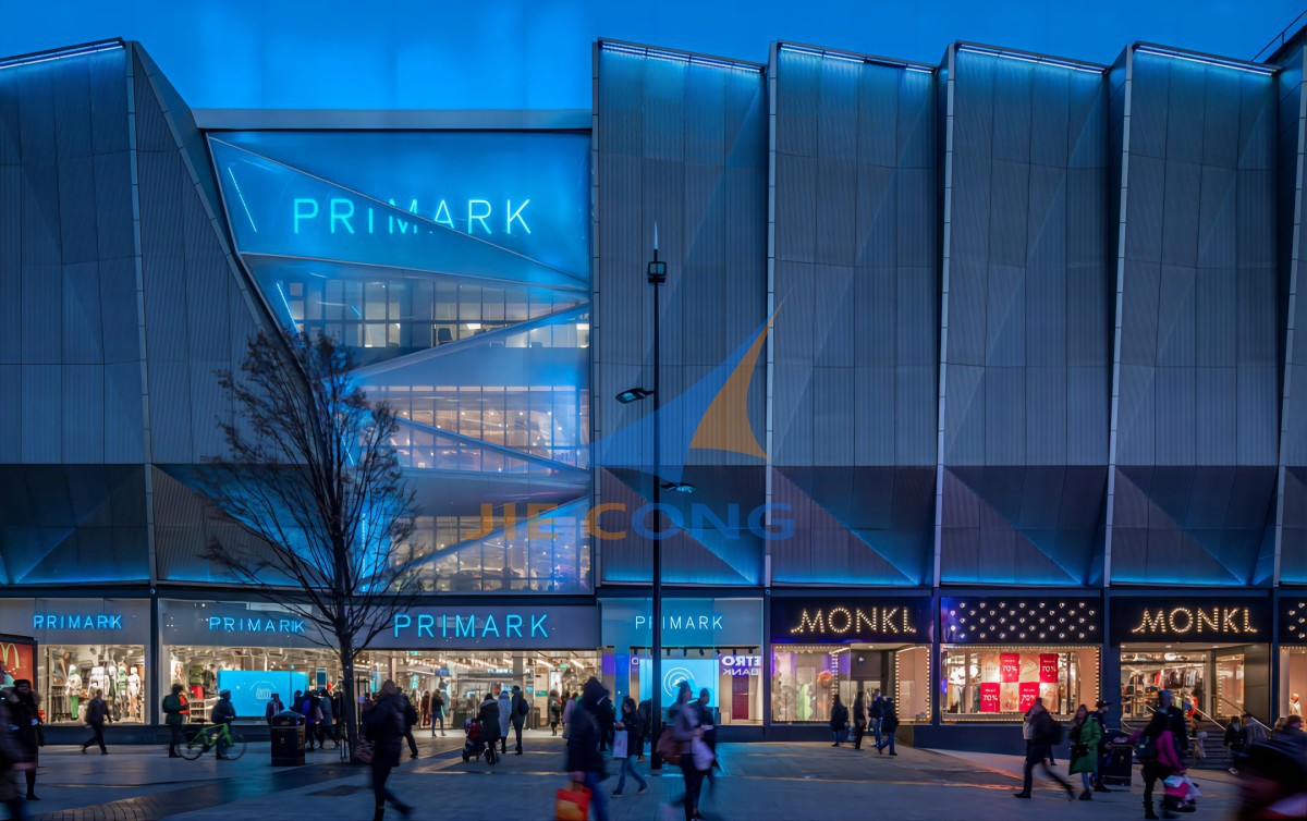 Pavilion购物区立面织物幕墙