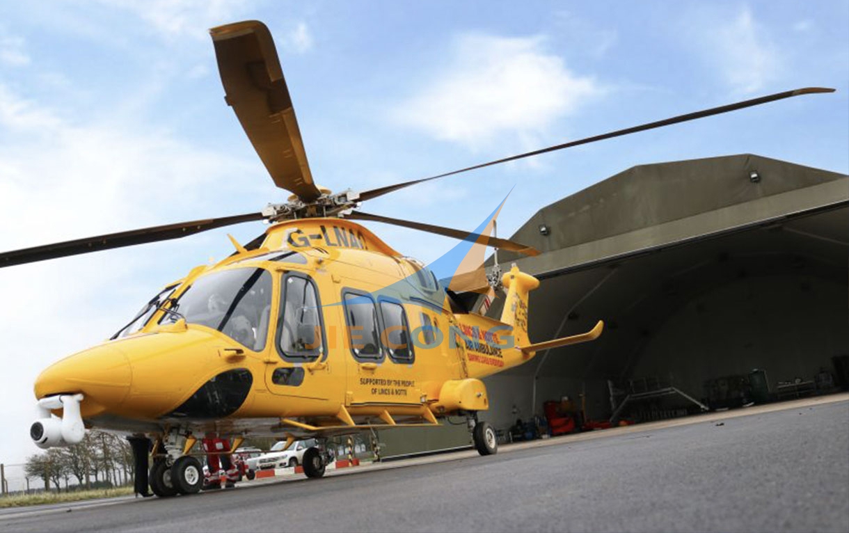 英国沃丁顿皇家空军