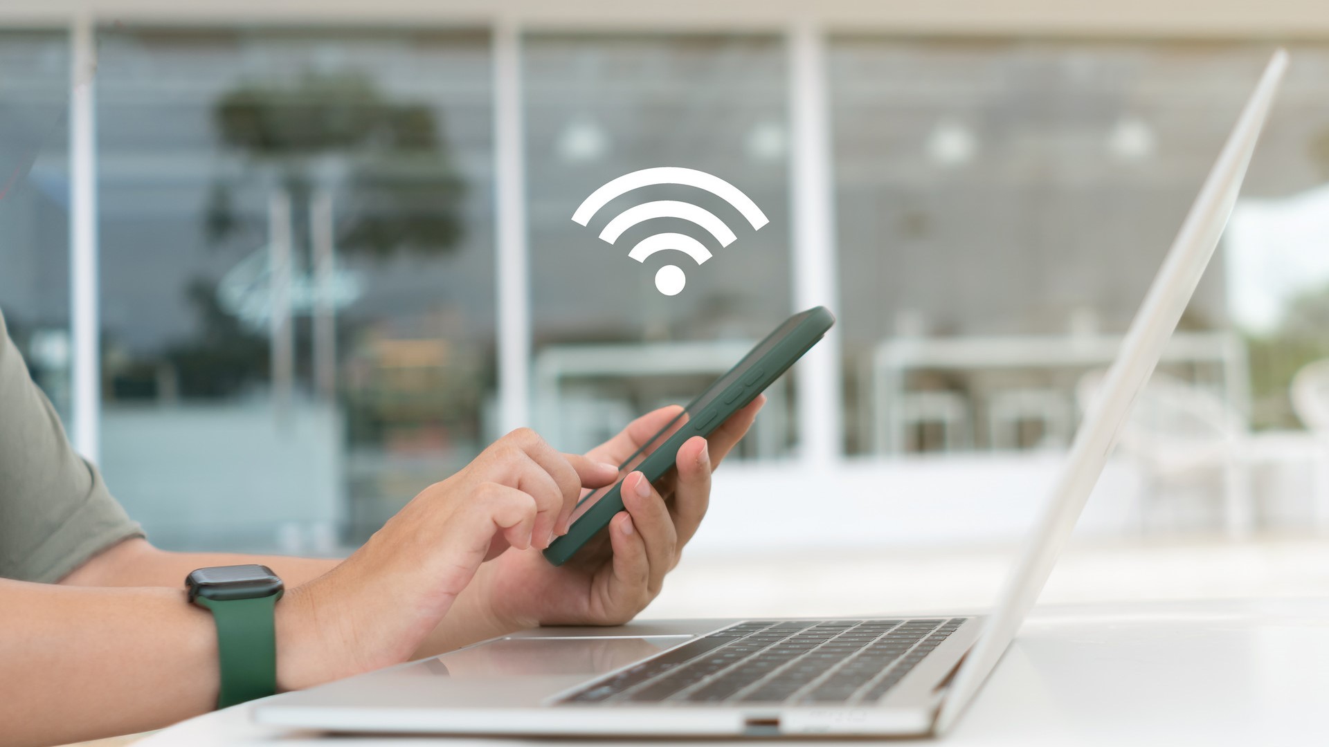 【IT领航谈】成就智能联网：首推 AI Wi-Fi 托管服务