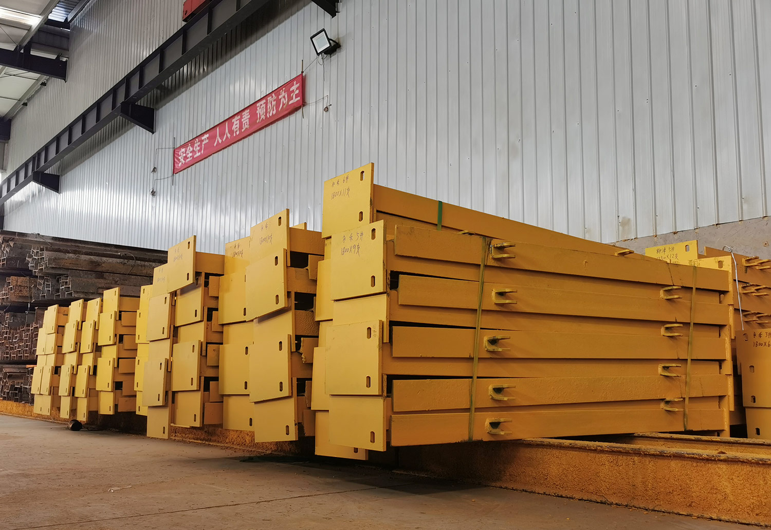 新型工字鋼懸挑梁