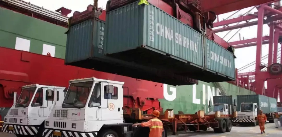 滞箱费、滞港费、免箱期、免堆期，这些你都分得清楚吗？