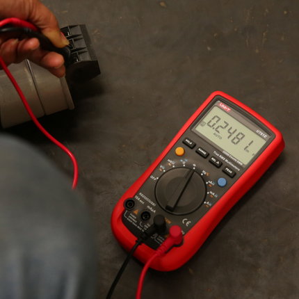 优利德ut61e高精度多功能数字四位半全自动防烧电容电工万能表