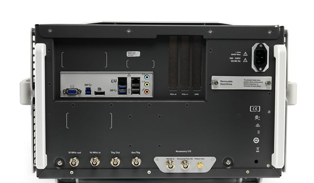 DSAV134A DSOV134A Infiniium V 系列示波器：13 GHz，4 个模