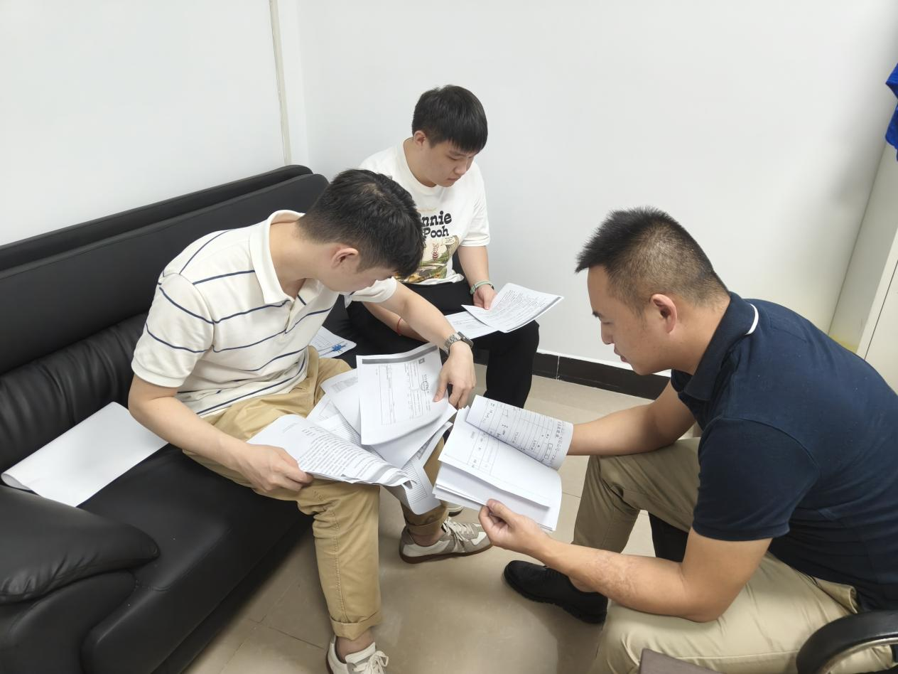 向違規(guī)吃喝“亮劍”，共筑廉潔防線 ——經(jīng)發(fā)集團專項檢查強擔(dān)當