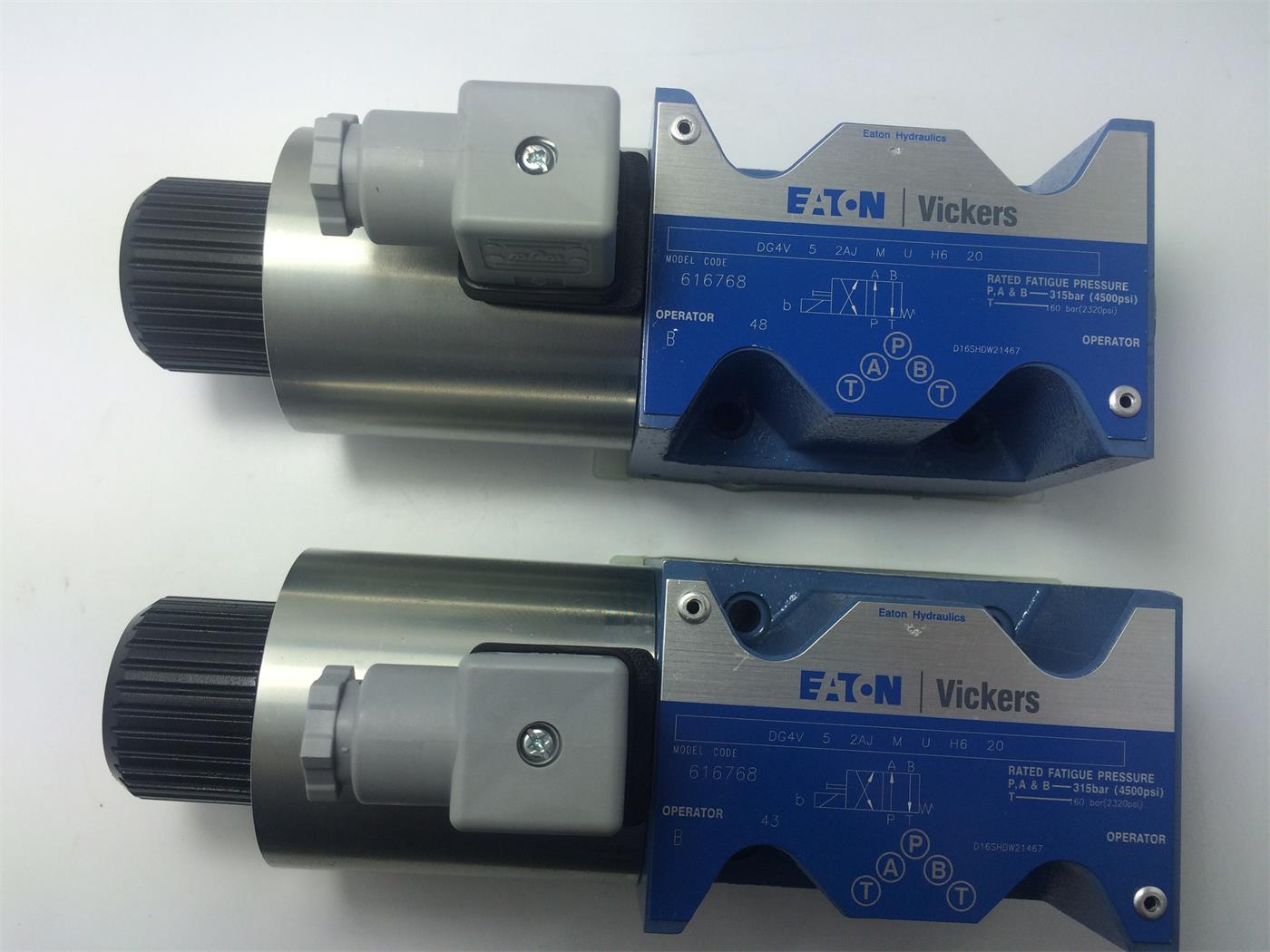 美国VICKERS电磁阀DG4V-5-2AJ-M-U-H6-20