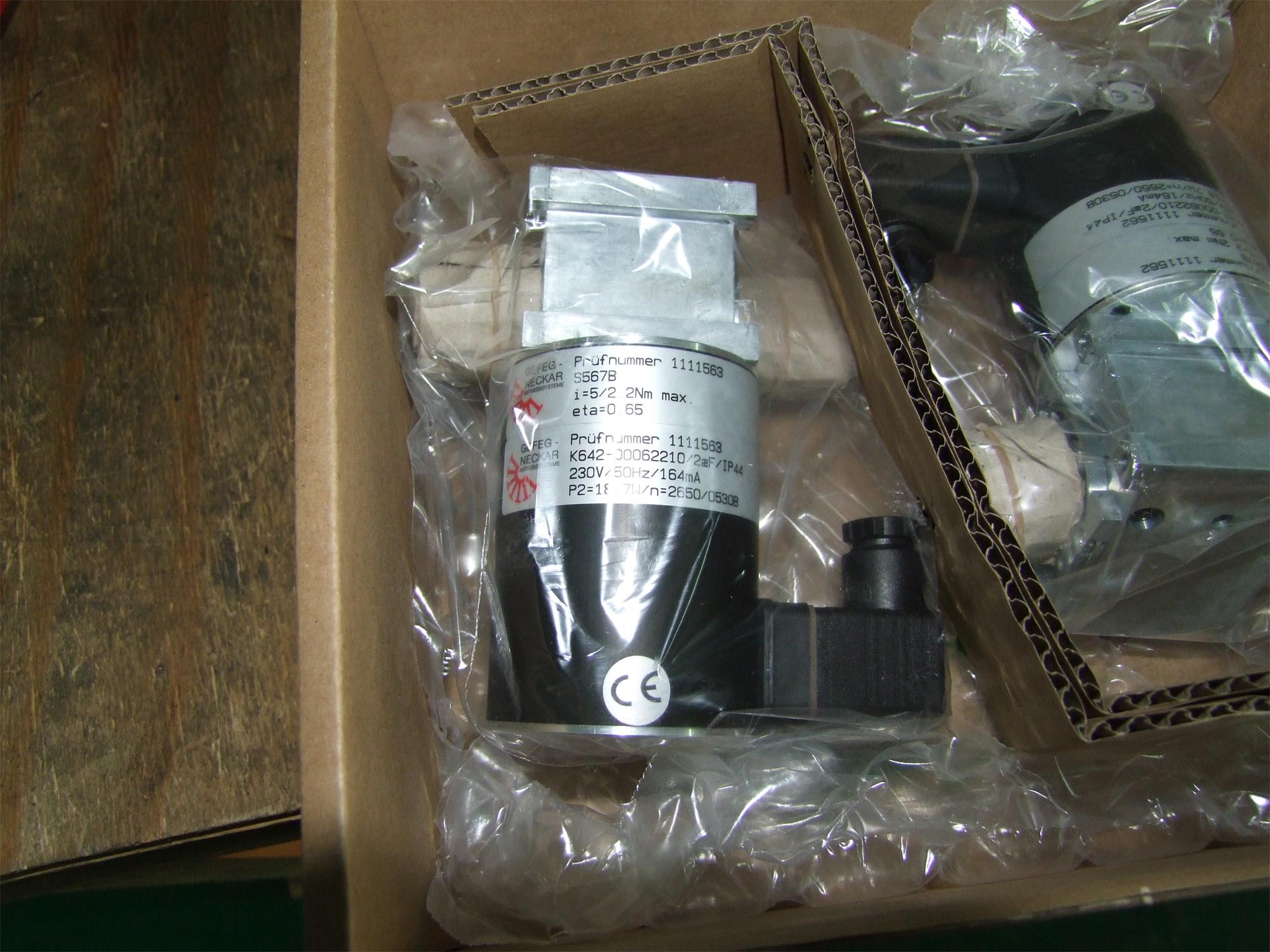 德国GEFEG-NECKAR电机K642-00062210/2SF/IP44 230V 1123573