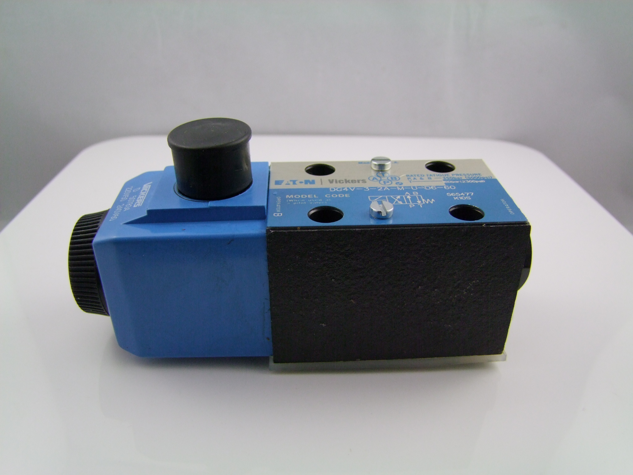 美国VICKERS线圈DG4V-3-2A-M-U-B6-60