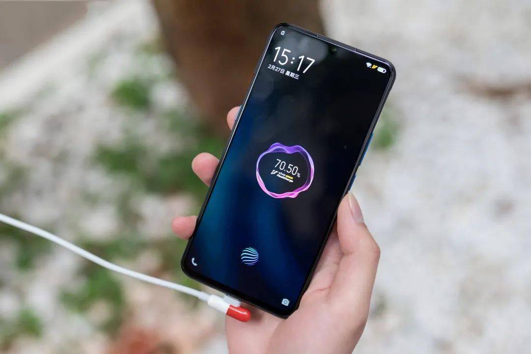 快充手机需知道的两个充电问题，不注意只会让手机更快坏！ 