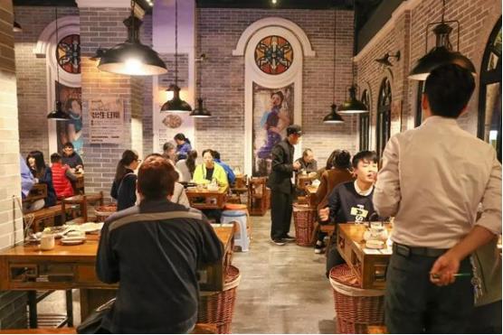 【荐读】2019年餐饮风向大变？十大关键词揭秘！