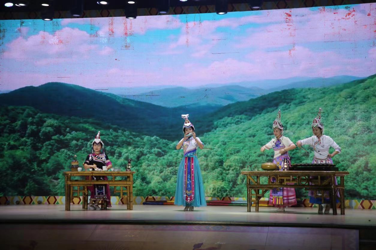 开幕式上精彩表演。林思倩、李小星供图