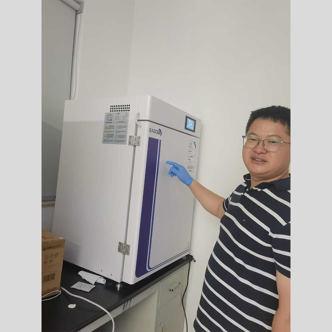 Herocell 180 二氧化碳培养箱 | 中山大学