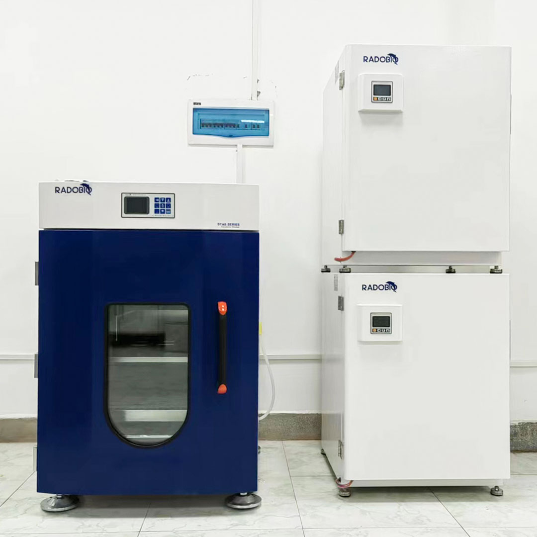 Stab Max 立式双层全温振荡培养箱+Herotherm 180恒温培养箱 | 湖南大学环境学院