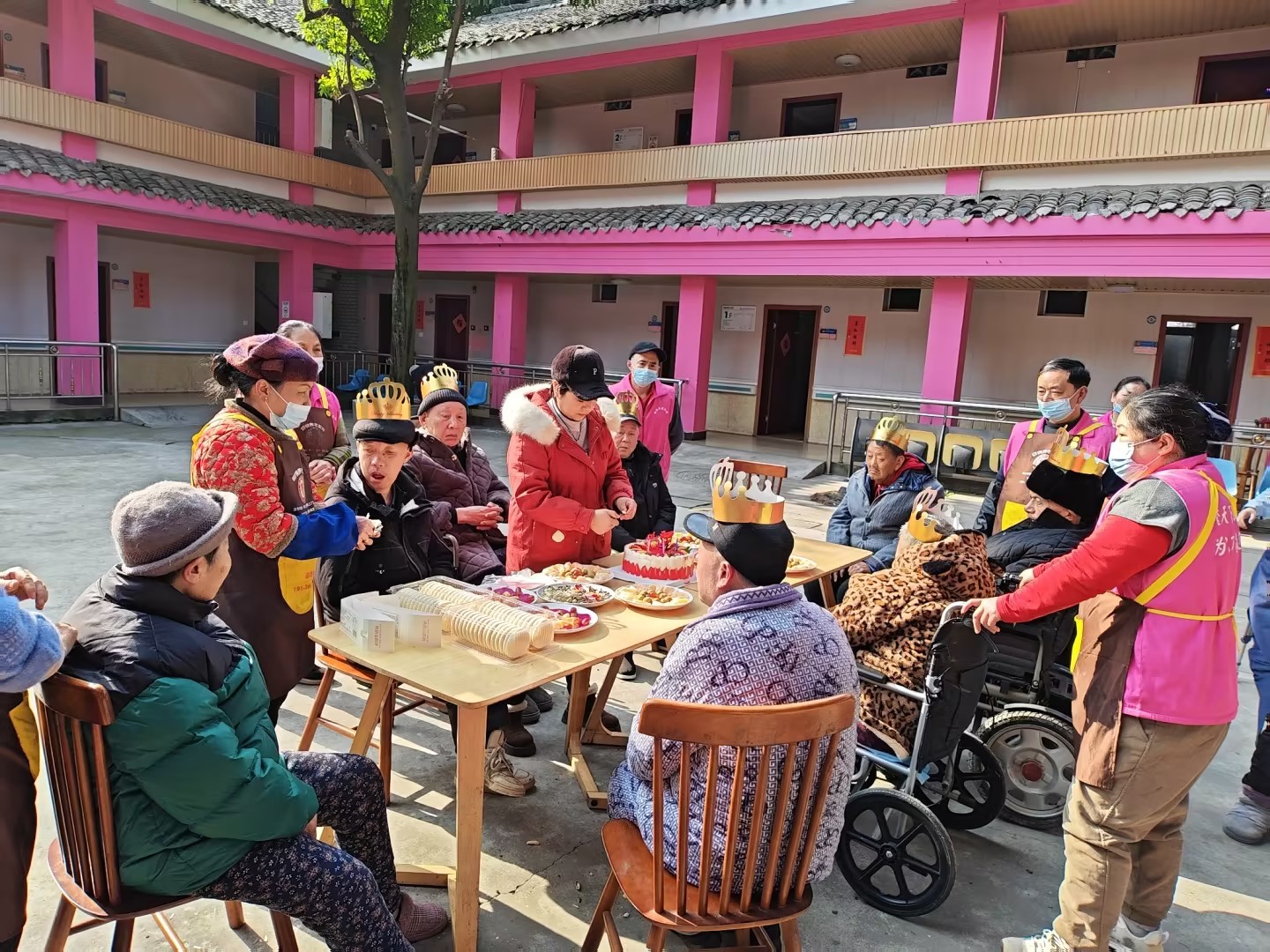 时光不老，温情常伴——颐锦集团一月长者生日会圆满举行