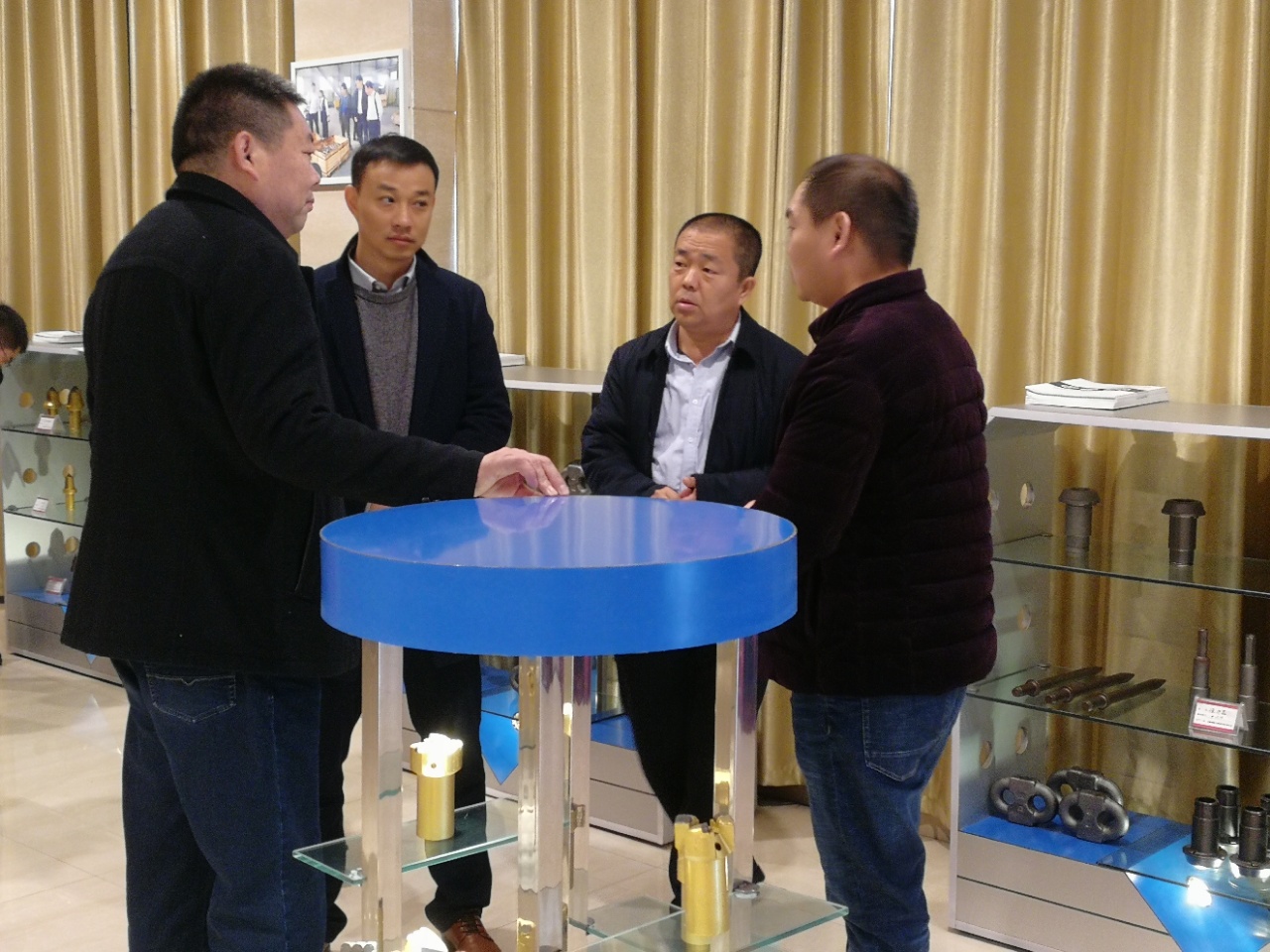 潞安集团领导一行莅临公司指导工作