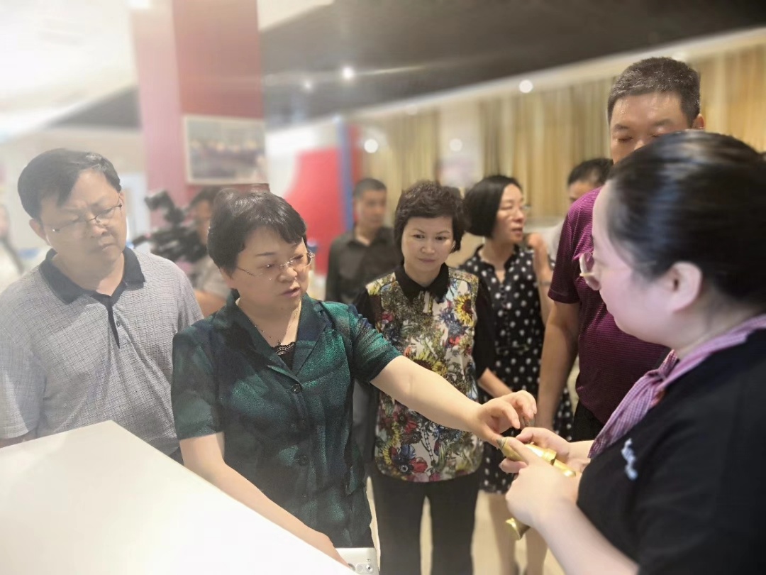 省科技厅调研科技创新工作