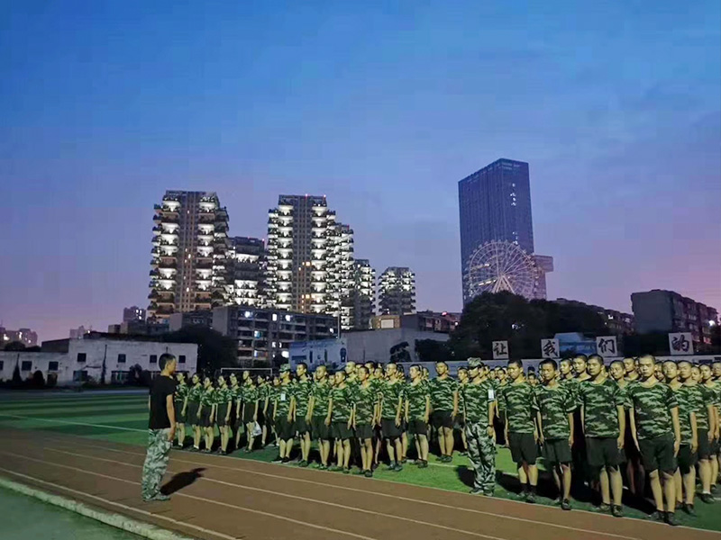忠山立德素质教育基地教学方法
