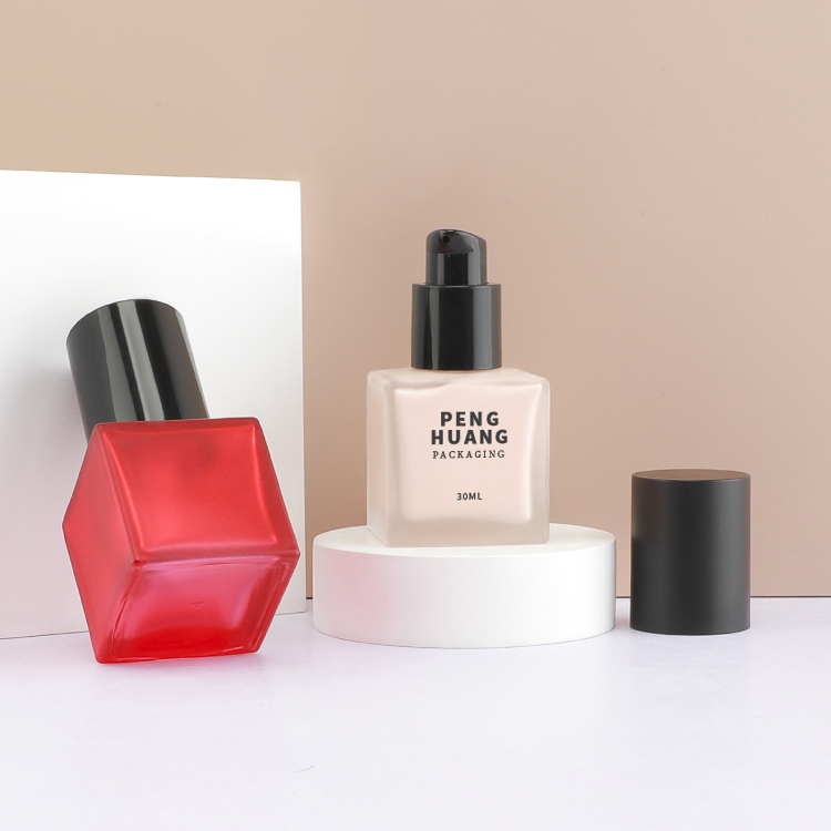 30ml四方形粉底液瓶 玻璃厚底按壓泵乳液瓶 隔離霜BB霜包材瓶批發(fā) 編