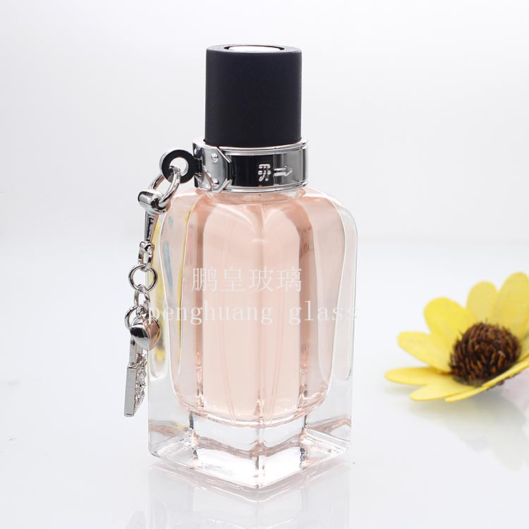 50ml 新款方形香水瓶配新穎設計連體旋轉蓋子噴頭 佩飾配套出廠