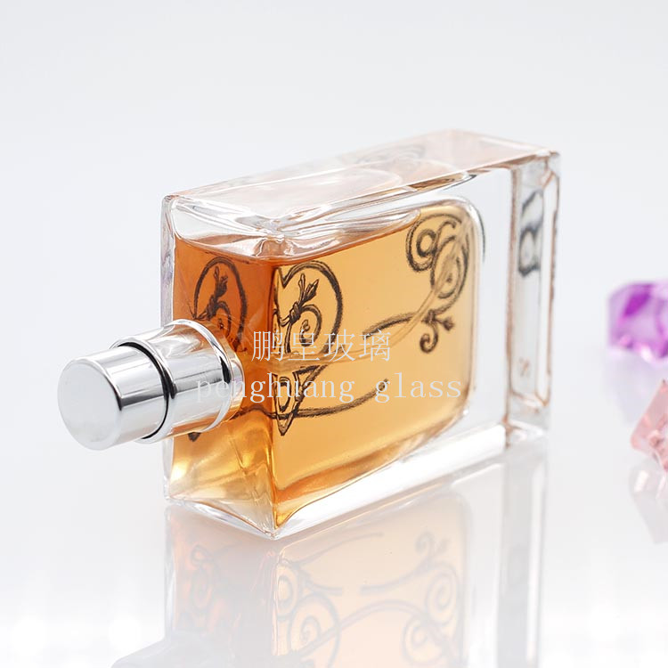 50ml經(jīng)典方形香水瓶配亞克力蓋子